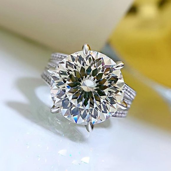 Certified 10ct. t.w. Moissanite Diamond Solitaire Luxury Engagement Ring NEW - Picture 4 of 13